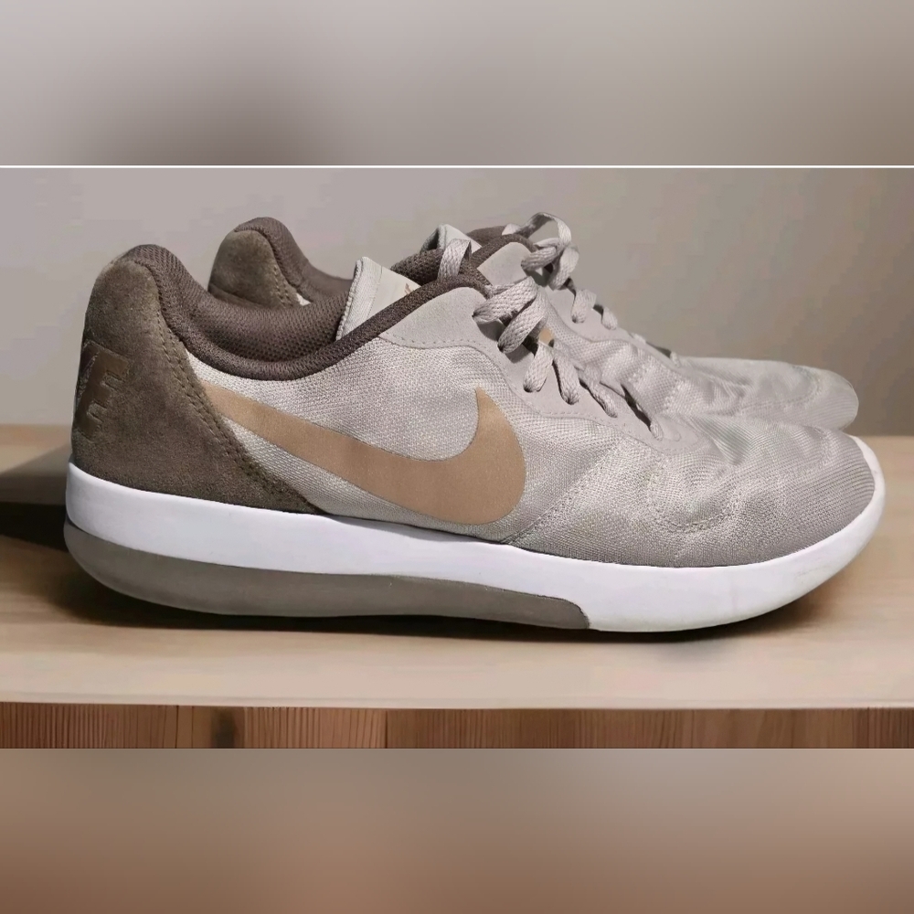 Nike Runner MD 2 Womens Size 9.5 844901-002 Running Shoes Beige Tan Brown